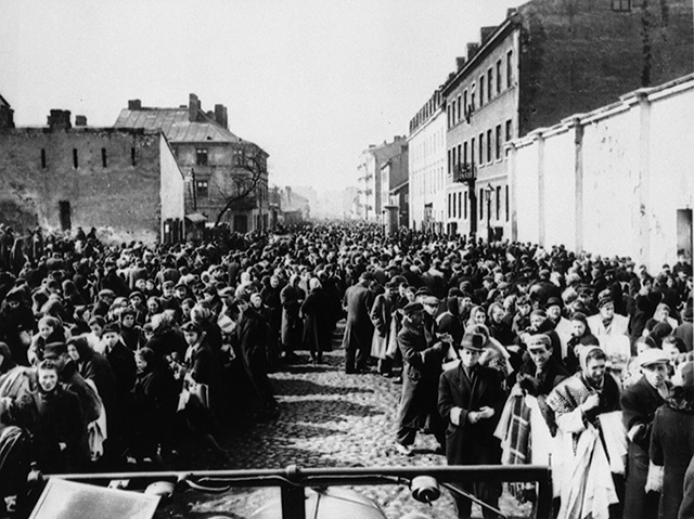 Photographie du marché du ghetto de Varsovie