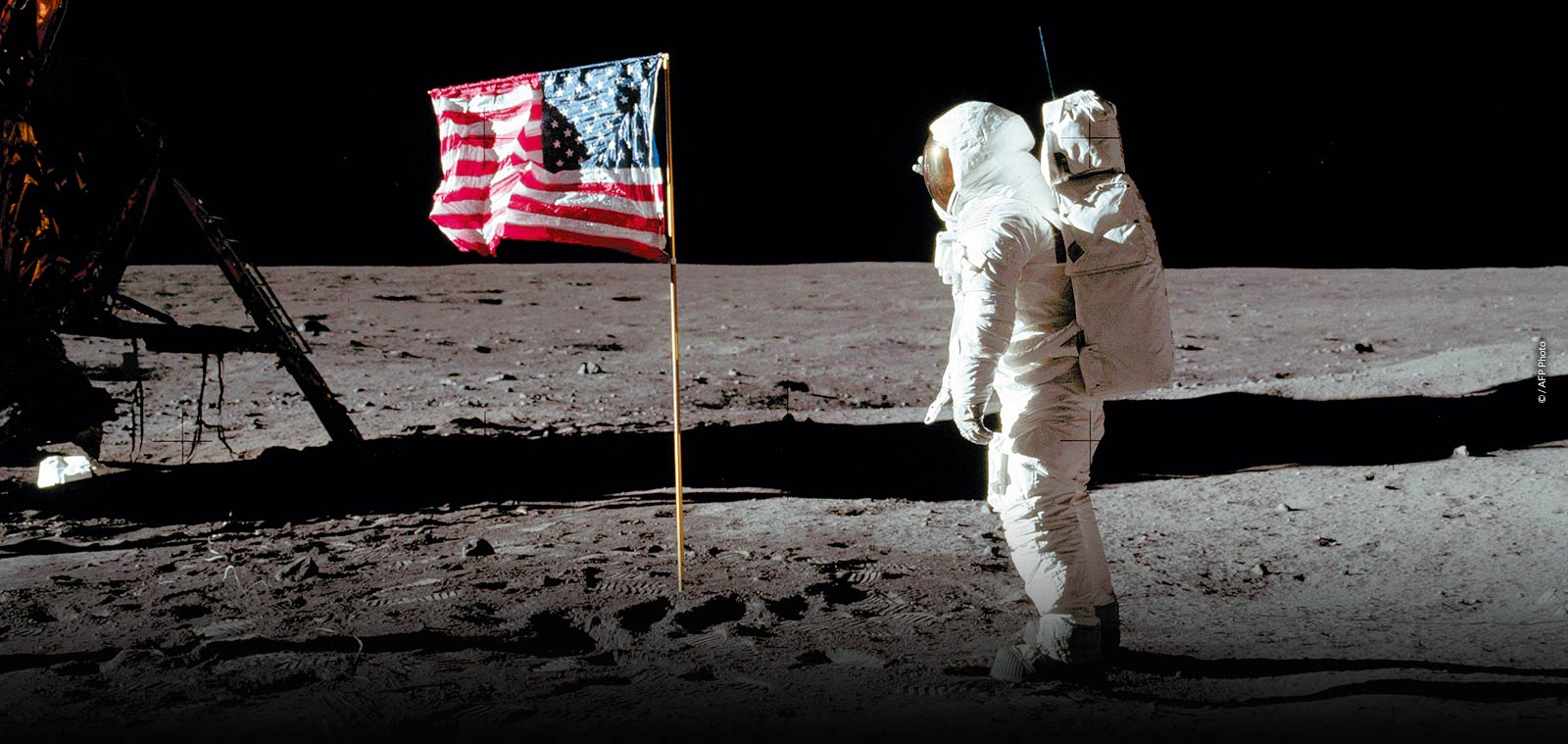 Photo  Premiers pas sur la lune - 21 juillet 1969